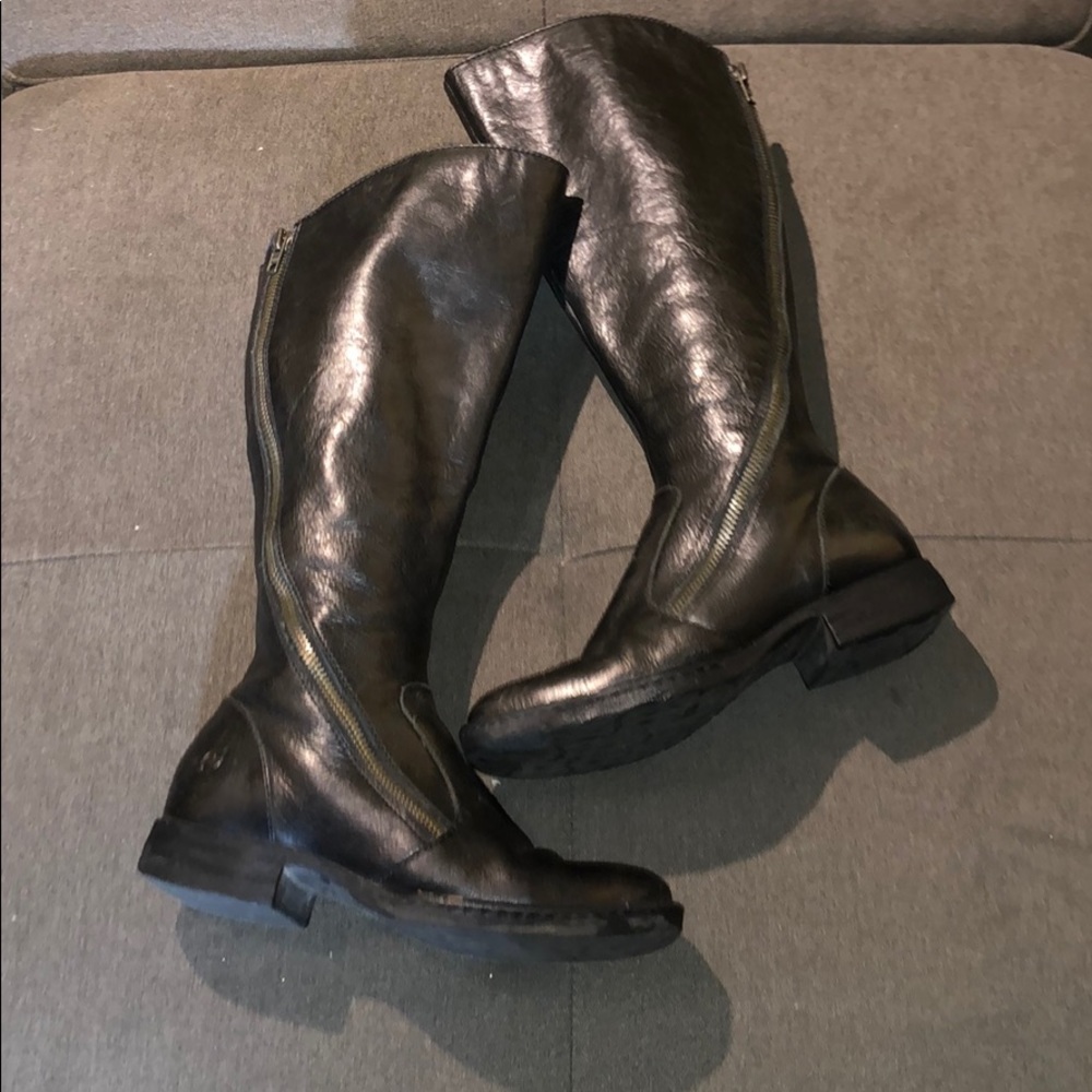 Born boots